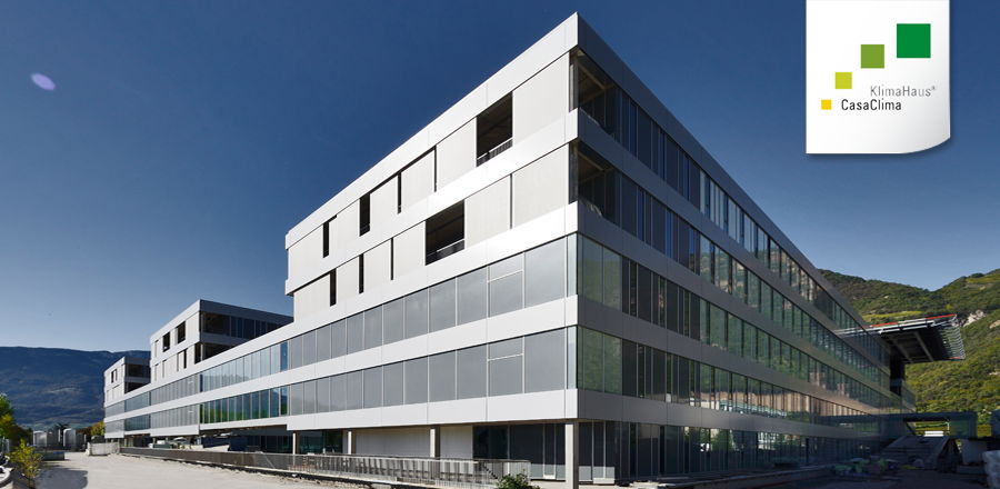 Bolzano hospital with Frener &amp; Reifer 01 – south-facade
